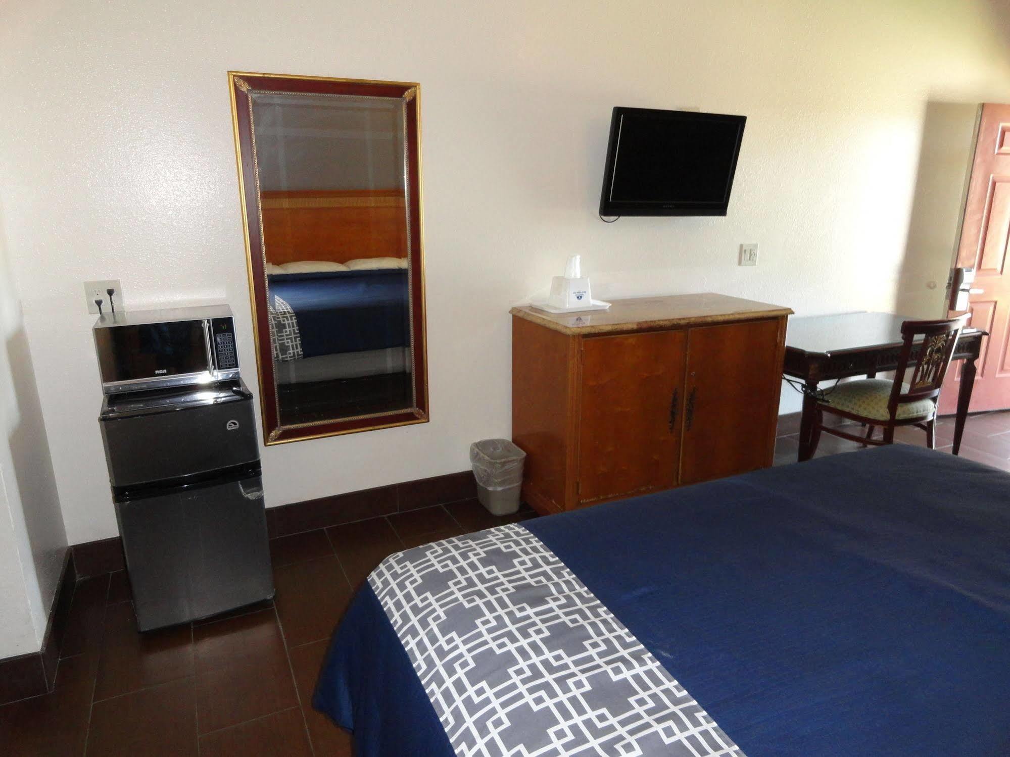 Palace Inn Motel East Brownsville Bagian luar foto